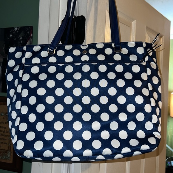Kate Spade. Jae Large Tote
Nylon Seaside Dot Blue with Silver tone hardware - Picture 6 of 6